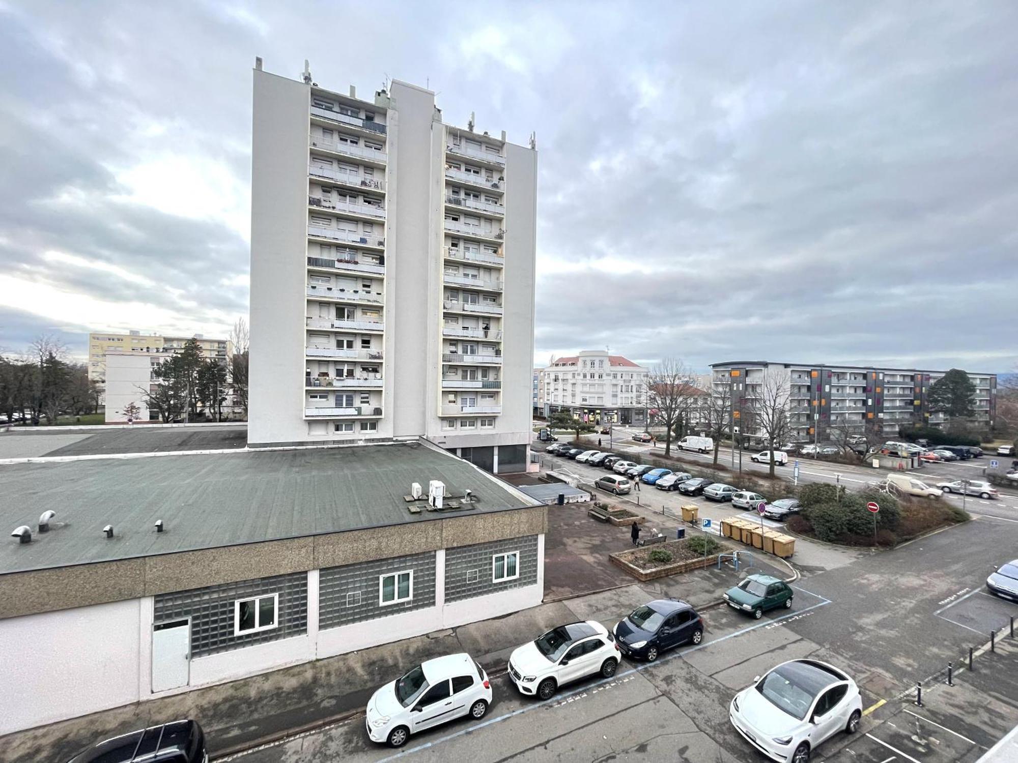 Cool Studio Saint Louis Vicino Stazione/Aereoporto Apartment Exterior photo