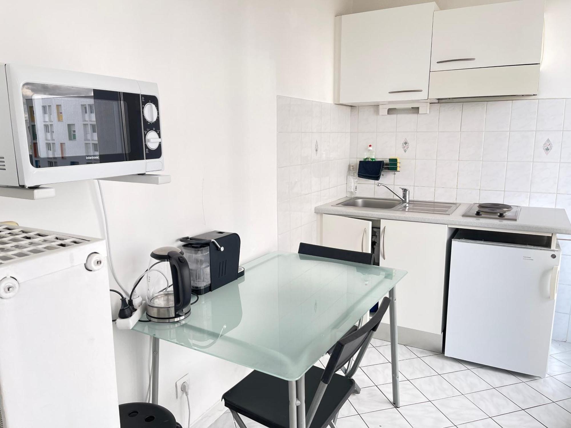 Cool Studio Saint Louis Vicino Stazione/Aereoporto Apartment Exterior photo