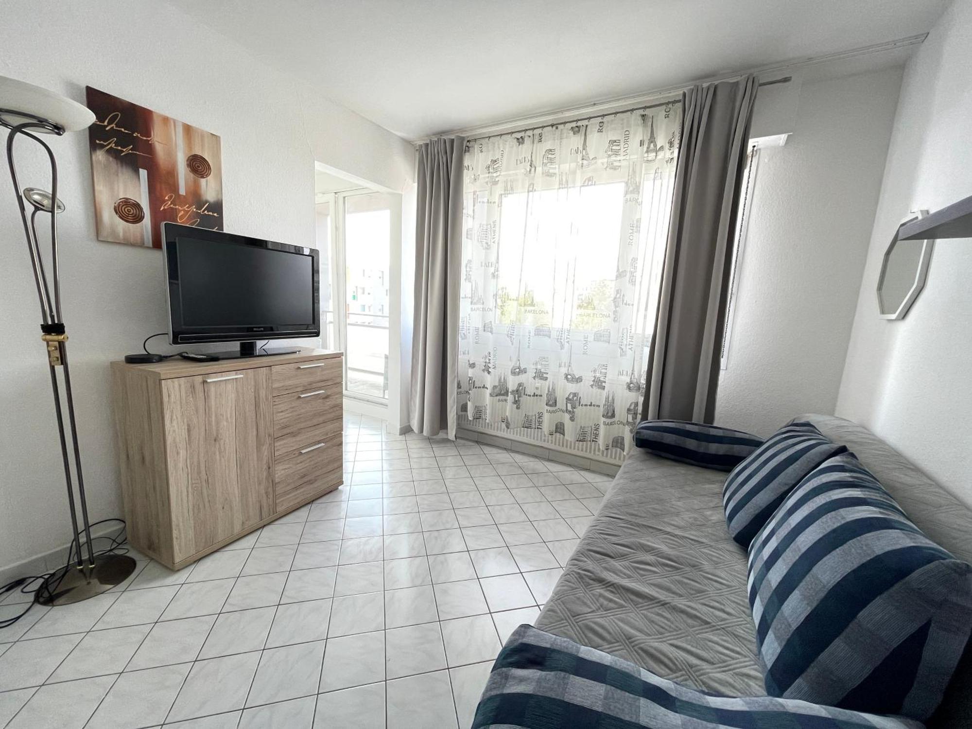 Cool Studio Saint Louis Vicino Stazione/Aereoporto Apartment Exterior photo
