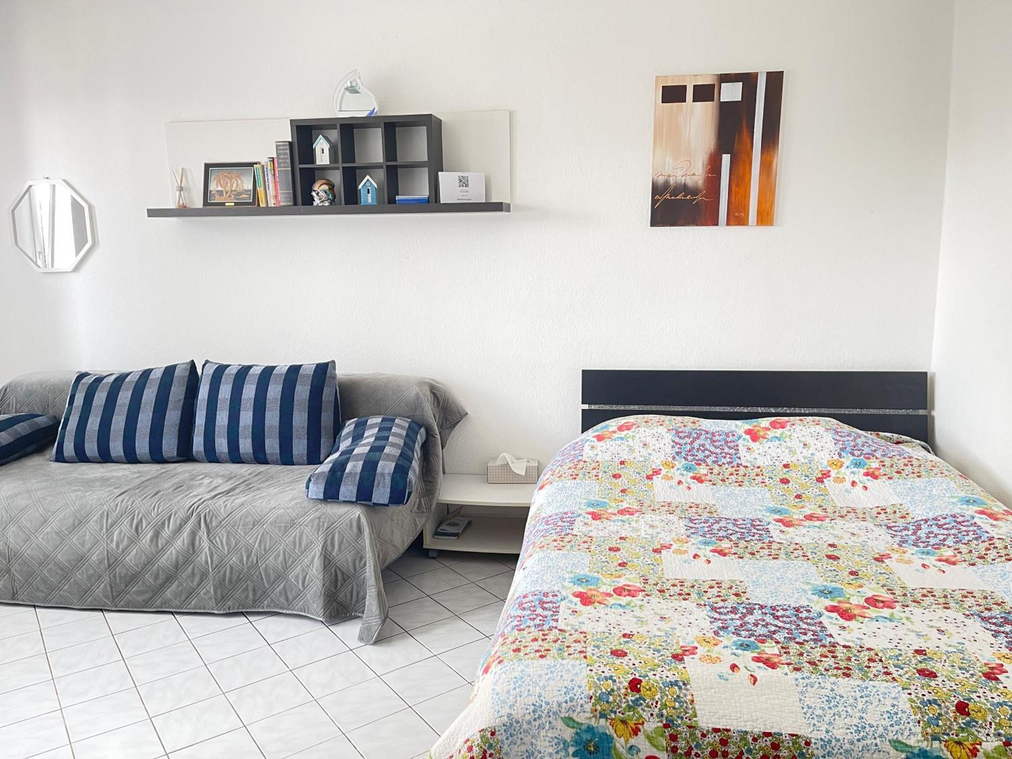 Cool Studio Saint Louis Vicino Stazione/Aereoporto Apartment Exterior photo
